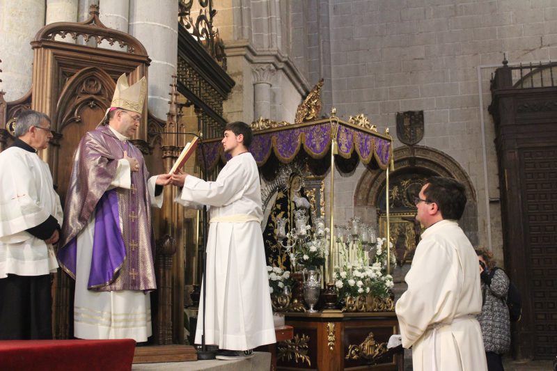 Ordenación diaconal de Efraín